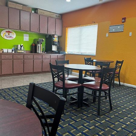 Super 8 By Wyndham Houston/Brookhollow Nw Esterno foto