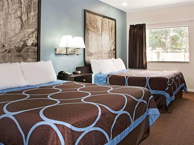 Super 8 By Wyndham Houston/Brookhollow Nw Esterno foto