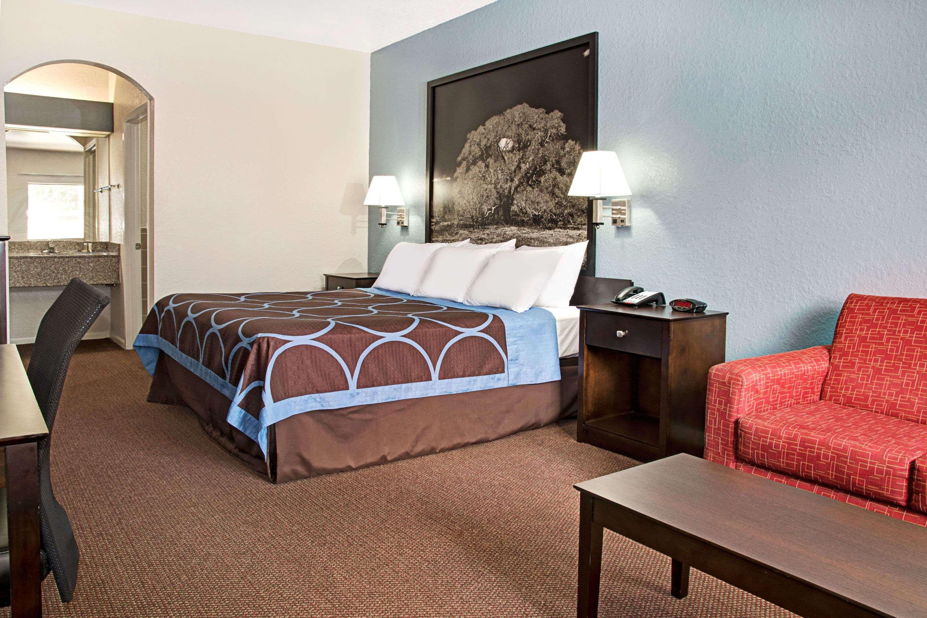Super 8 By Wyndham Houston/Brookhollow Nw Esterno foto